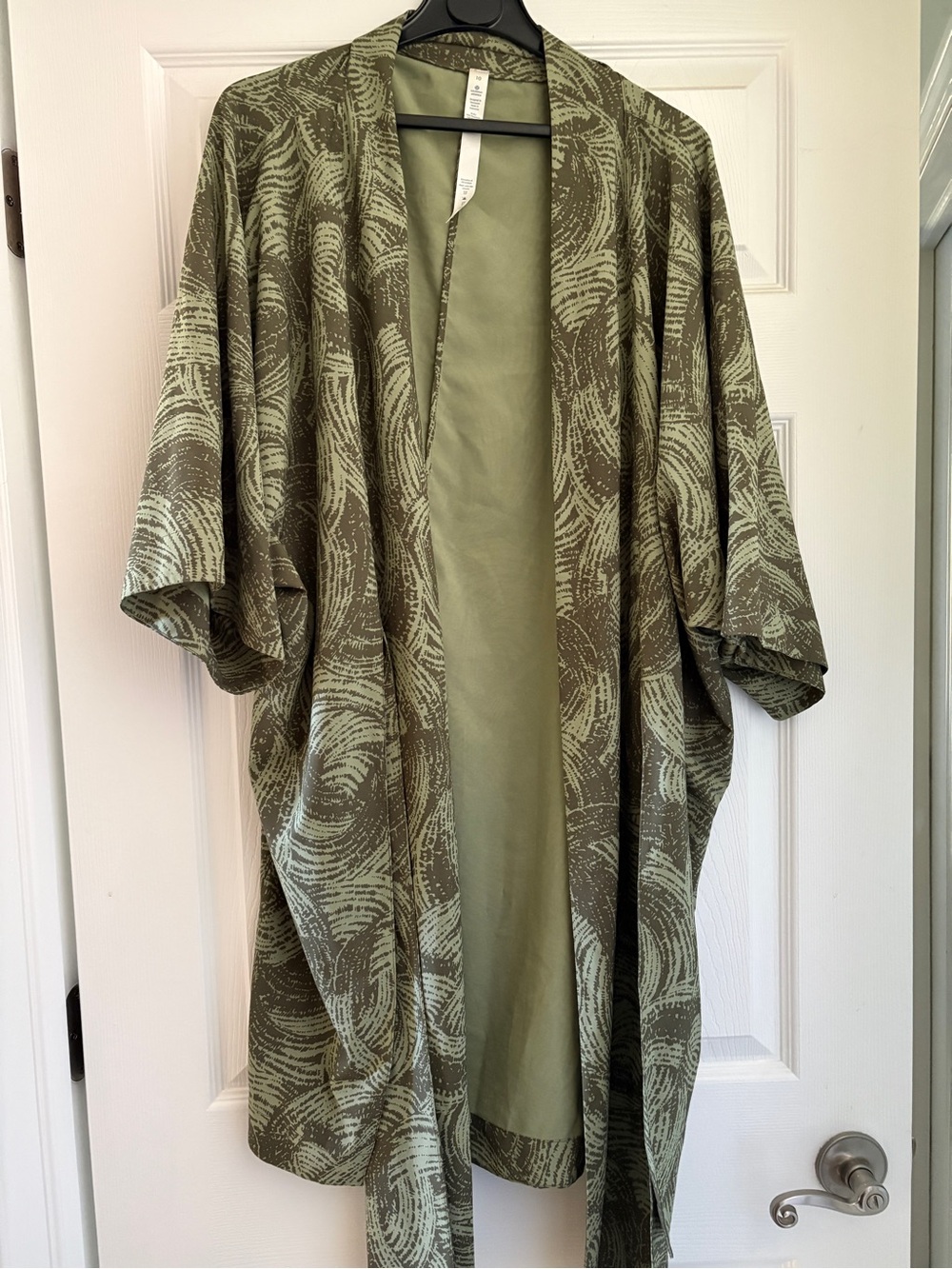Lululemon Yoga Haven Kimono
Mini Wavy Desert Olive Fatigue Green
